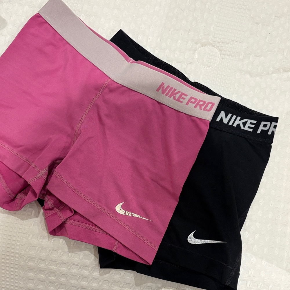 Nike Women's Athletic Shorts - Pink and Black